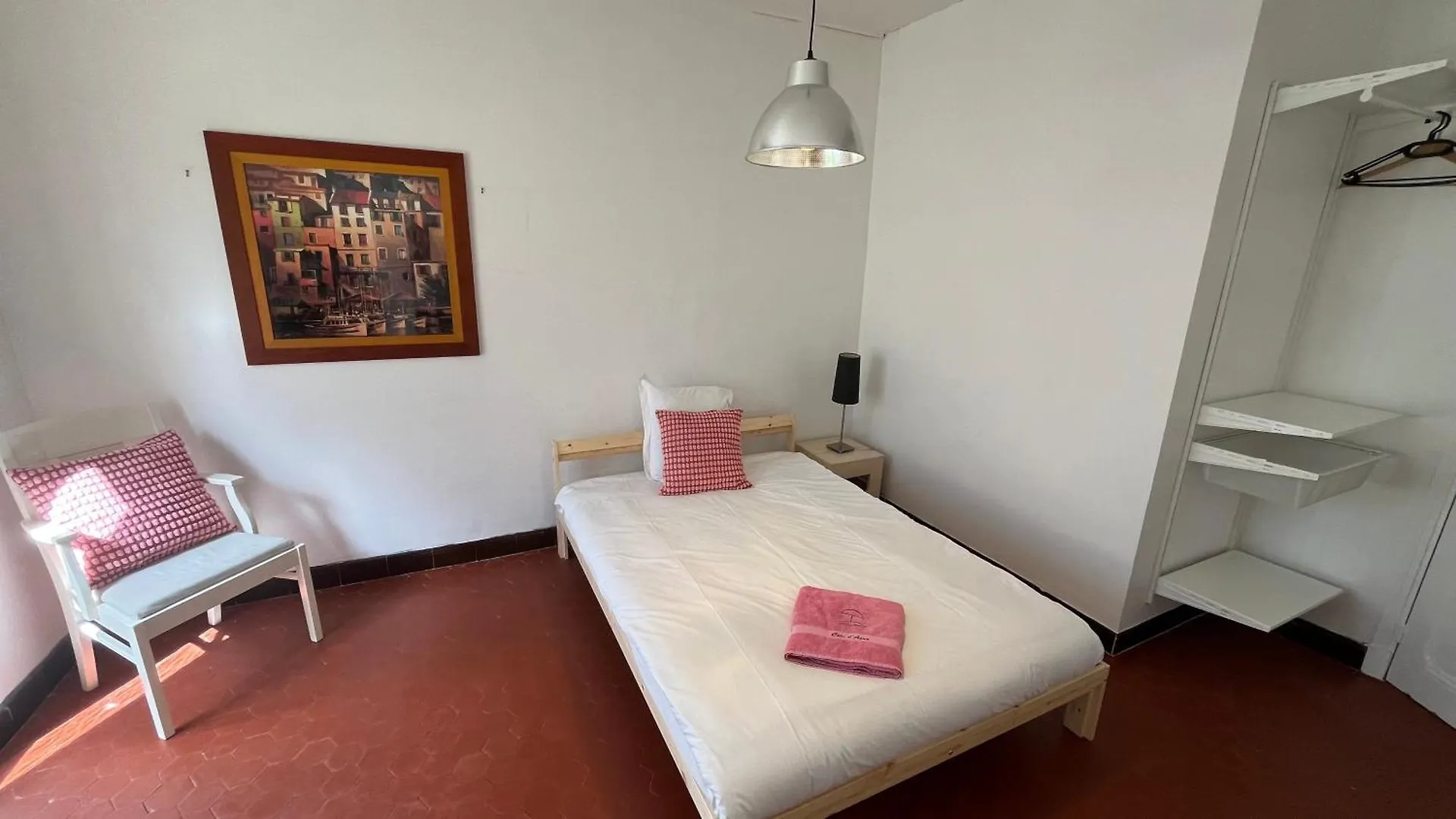 Apartment Cannes Center, Minutes Walk From The Palais Des Festivals, Beaches, La Croisette And Rue D'Antibes