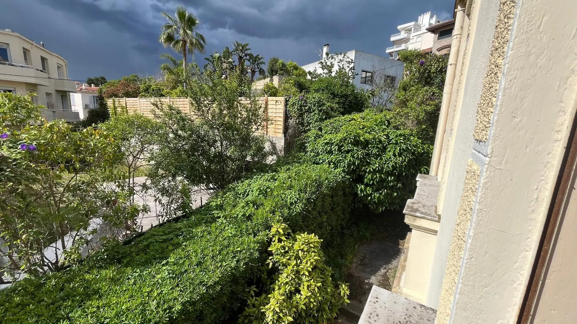 Cannes Center, Minutes Walk From The Palais Des Festivals, Beaches, La Croisette And Rue D'Antibes 0*,  Francia